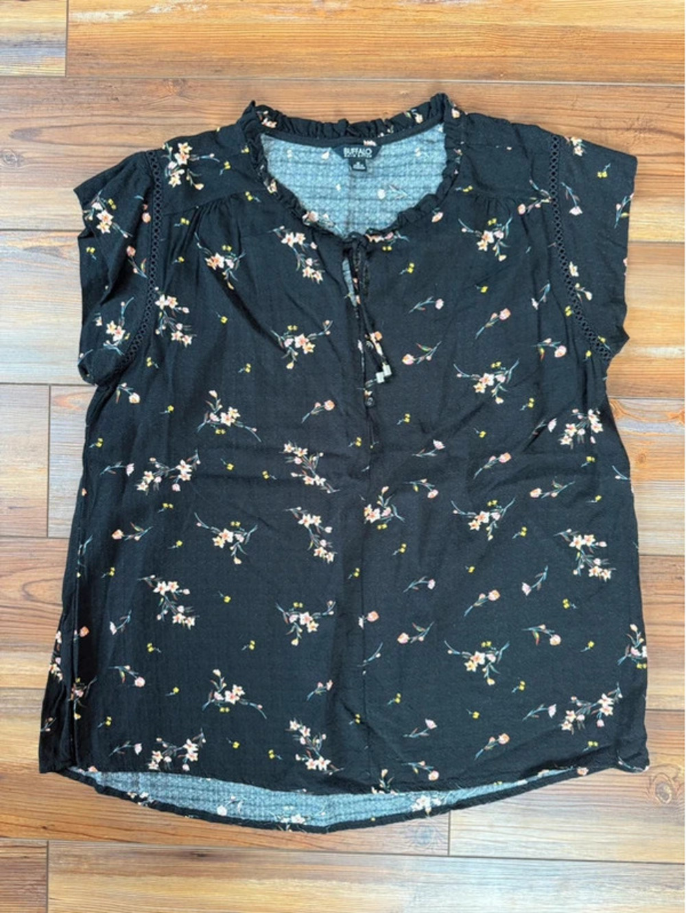 Buffalo women’s blouse size medium